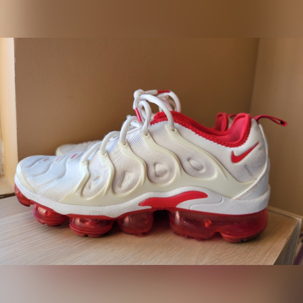 Nike Air VaporMax Plus White University Red Size 8.5